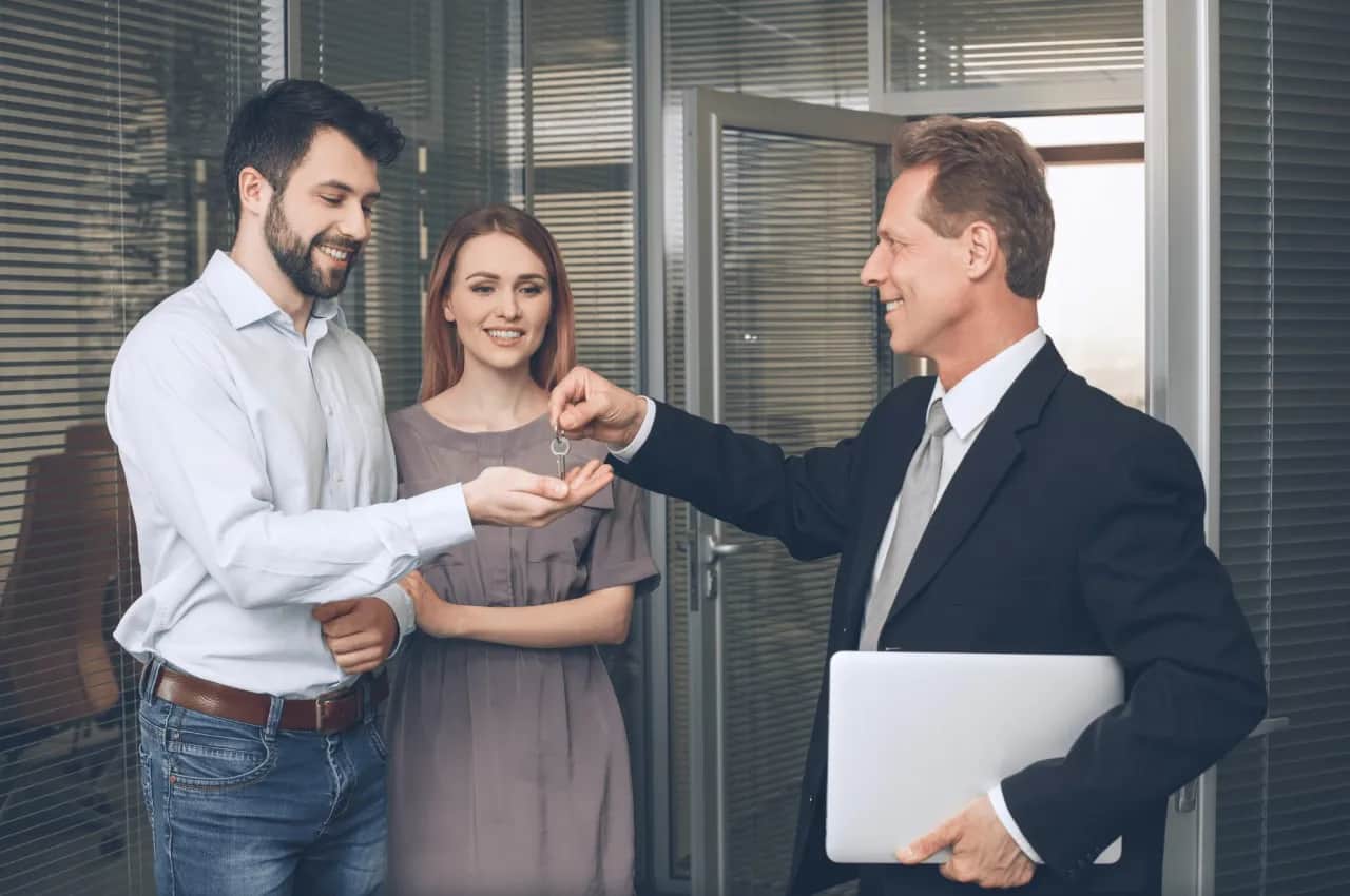 Ile kosztuje biuro nieruchomości? Prowizja i usługi - poznaj stawki